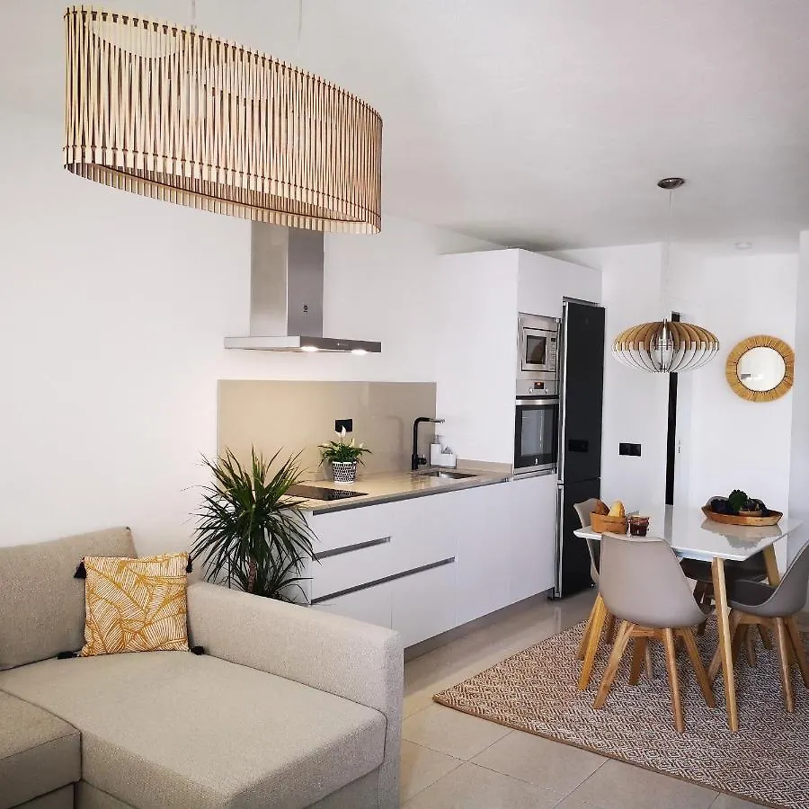 Apartamentos Mares De Lava - Playa Blanca location