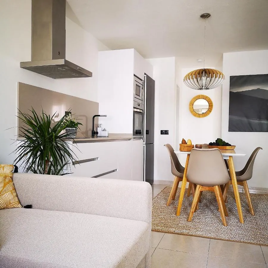 Apartamentos Mares De Lava - Playa Blanca 0*, Playa Blanca (Lanzarote)